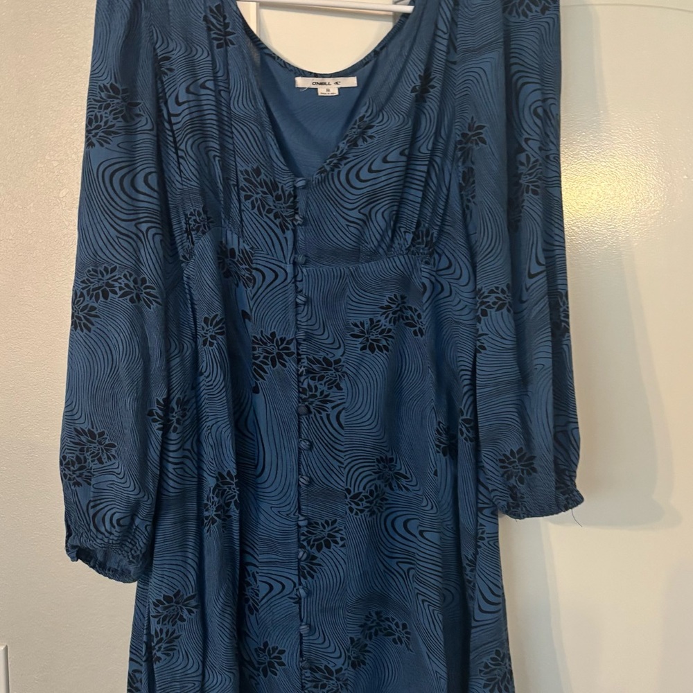Elegant Blue Floral Dress